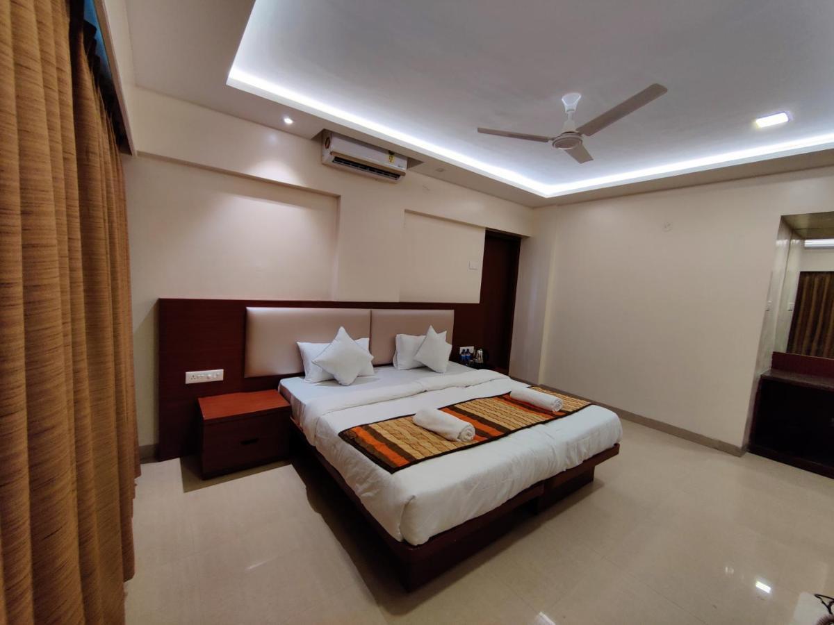 Serenity By Monarch, Baner Pune Méribel Village Extérieur photo
