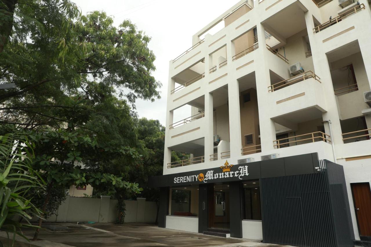 Serenity By Monarch, Baner Pune Méribel Village Extérieur photo