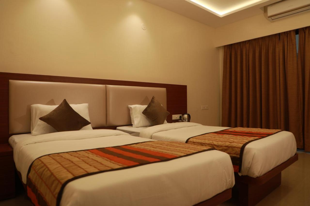 Serenity By Monarch, Baner Pune Méribel Village Extérieur photo