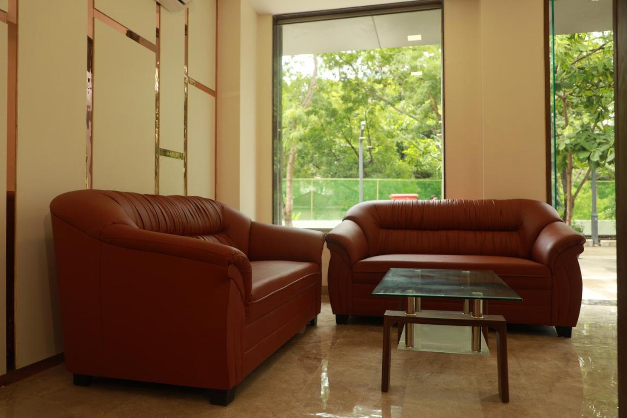 Serenity By Monarch, Baner Pune Méribel Village Extérieur photo
