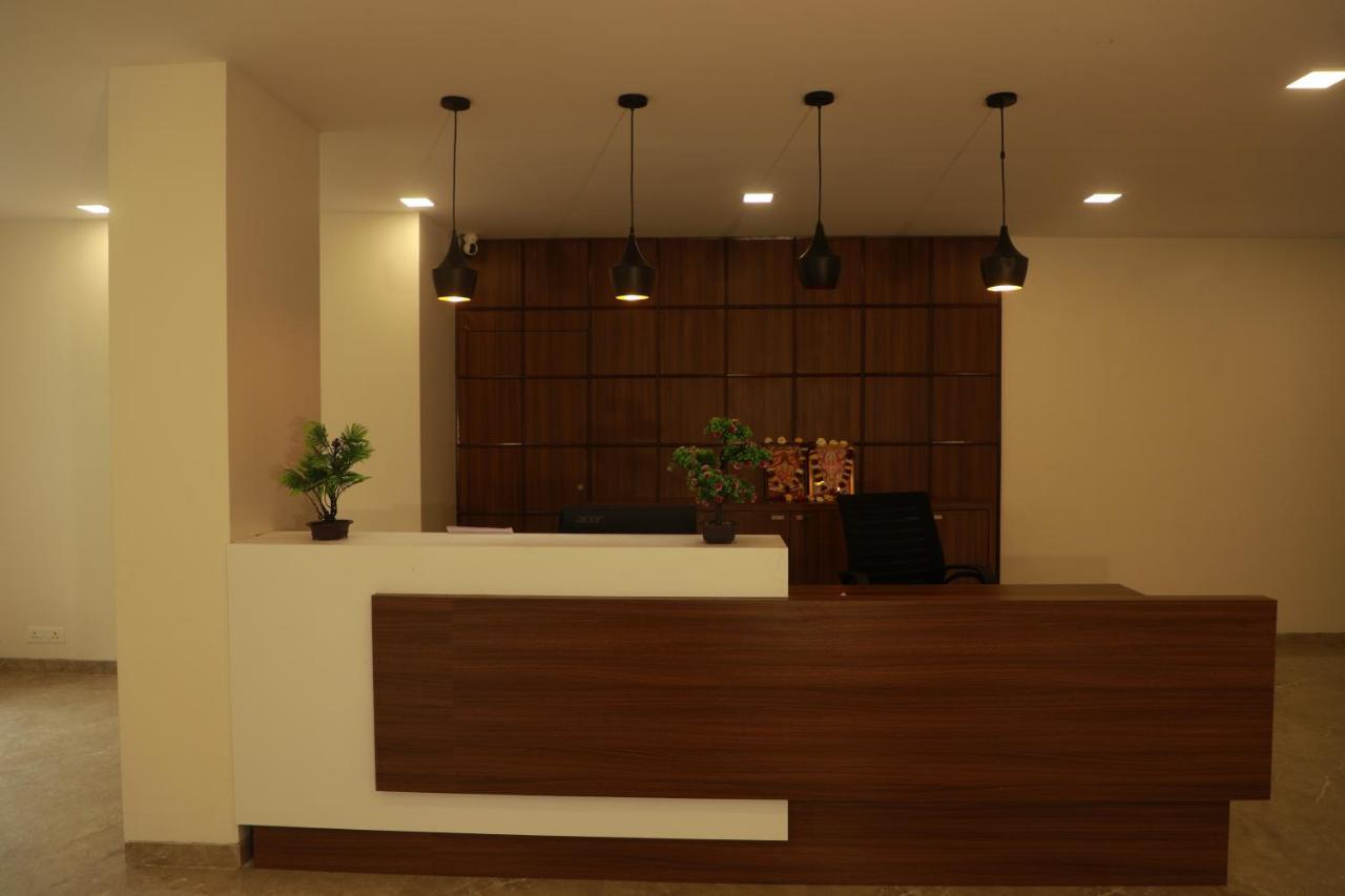 Serenity By Monarch, Baner Pune Méribel Village Extérieur photo